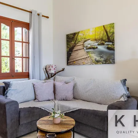 Endless View Flat In Vlachata!