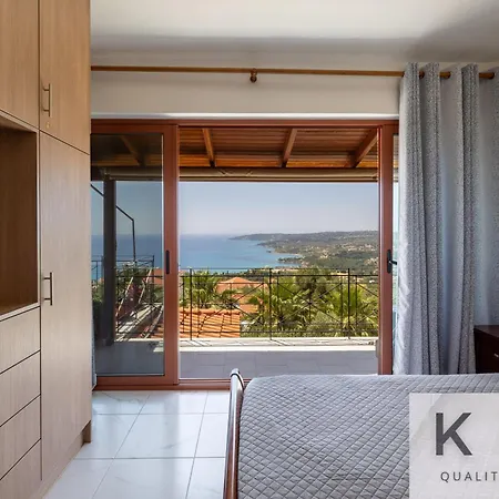 Endless View Flat In Vlachata! Apartment *